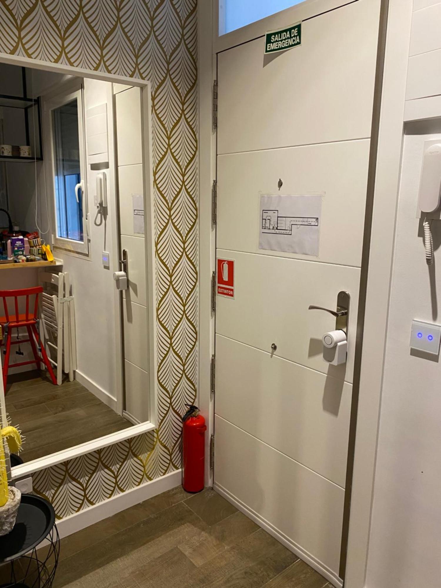 Luxury Flat City Center Full Equipe Non Touristic Madrid Eksteriør bilde